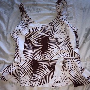NWOT Bathing suit top